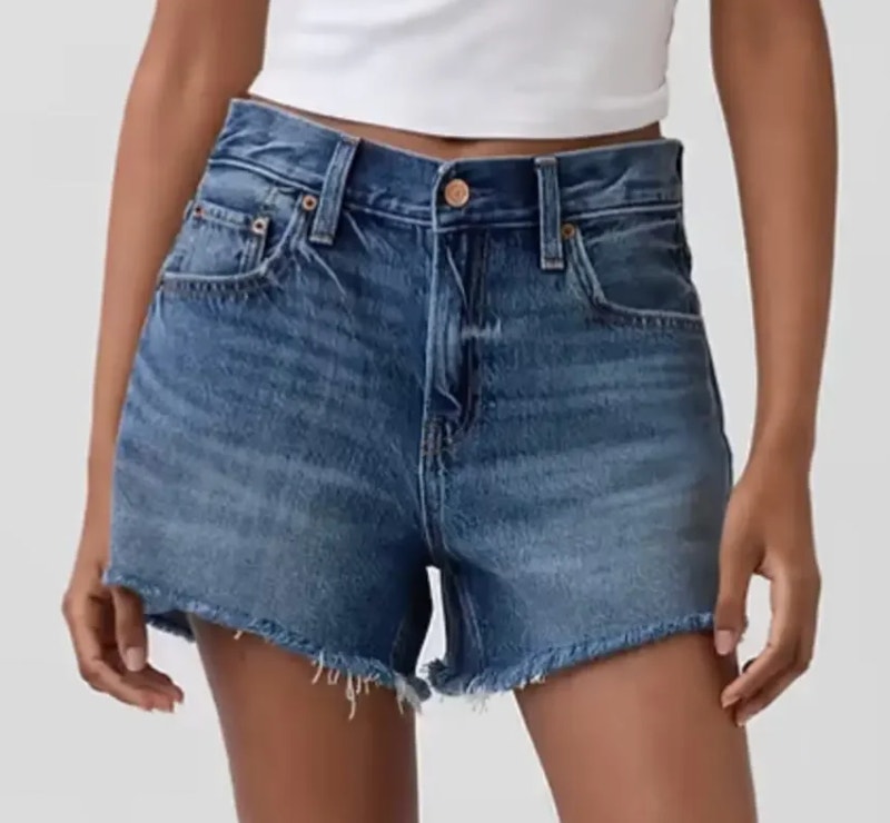 Gap 4" Mid Rise Ultrasoft Relaxed Cutoff Jean Shorts Medium Indigo Blue 27 / 4